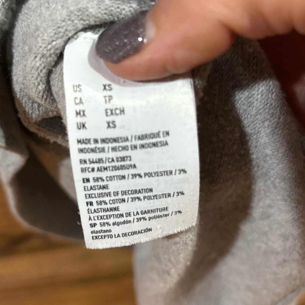 American Eagle Outfitters Gray‎ Hooded Sweatshirt - Picture 7 of 7